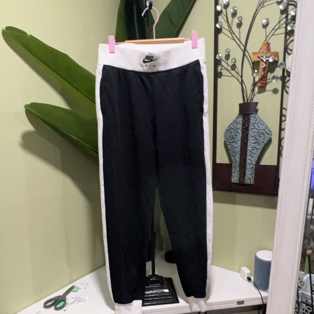 Nike Air Joggers Sweatpants Women's S Black White Grey Fleece Tapered